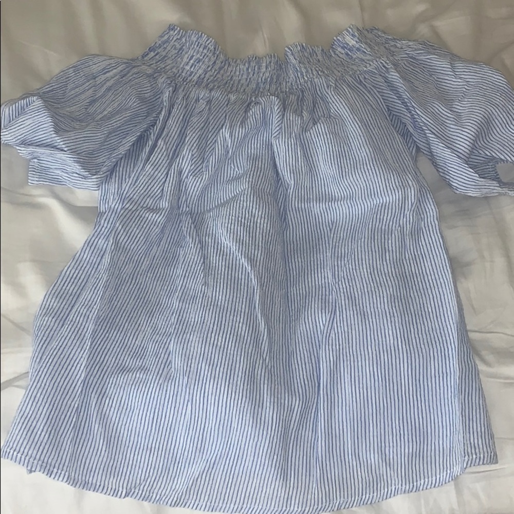 Stripped off the shoulder top